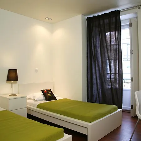 Insuites Chiado Bedrooms ליסבון